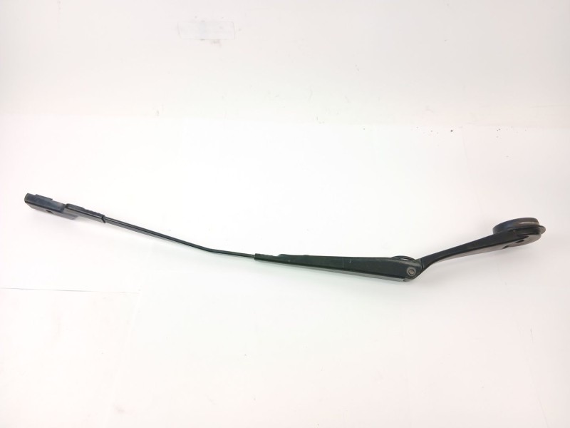 Recambio de brazo limpia delantero izquierdo para ford focus iii sedán 1.6 tdci referencia OEM IAM   