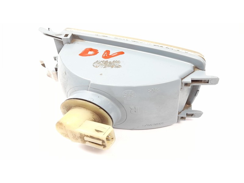 Recambio de piloto delantero derecho para volkswagen vento (1h2) 1.9 td referencia OEM IAM 8580501 858050 