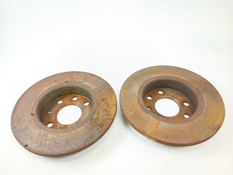 Recambio de disco freno delantero para opel corsa c club referencia OEM IAM   