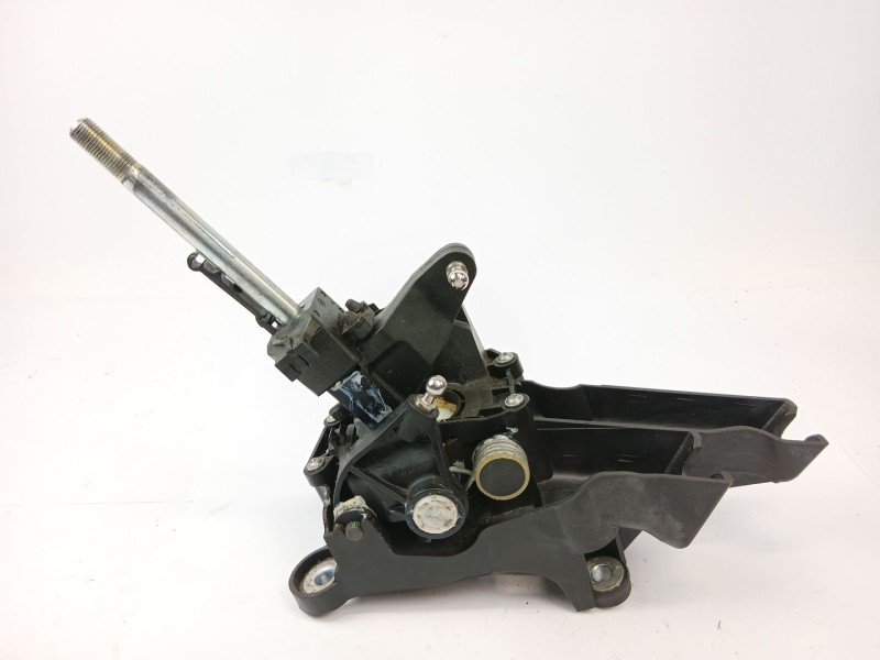 Recambio de palanca cambio para ford focus iii sedán 1.6 tdci referencia OEM IAM   