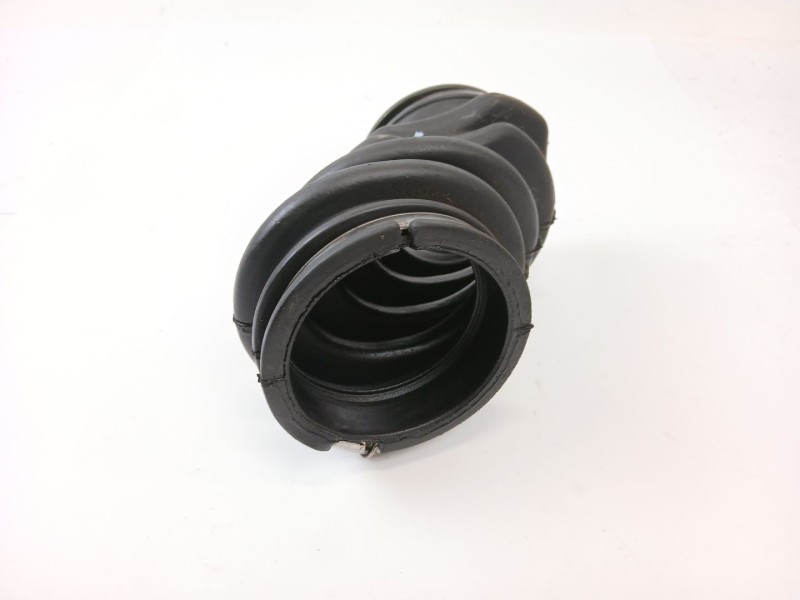 Recambio de mangueras intercooler para ford focus iii sedán 1.6 tdci referencia OEM IAM AV619C623  