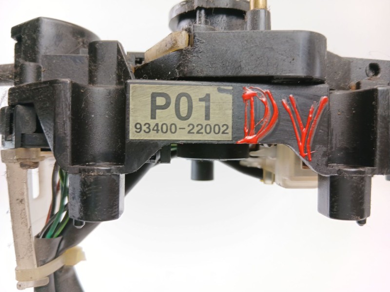 Recambio de mando volante para hyundai accent i (x-3) 1.3 i 12v referencia OEM IAM 9340022002  