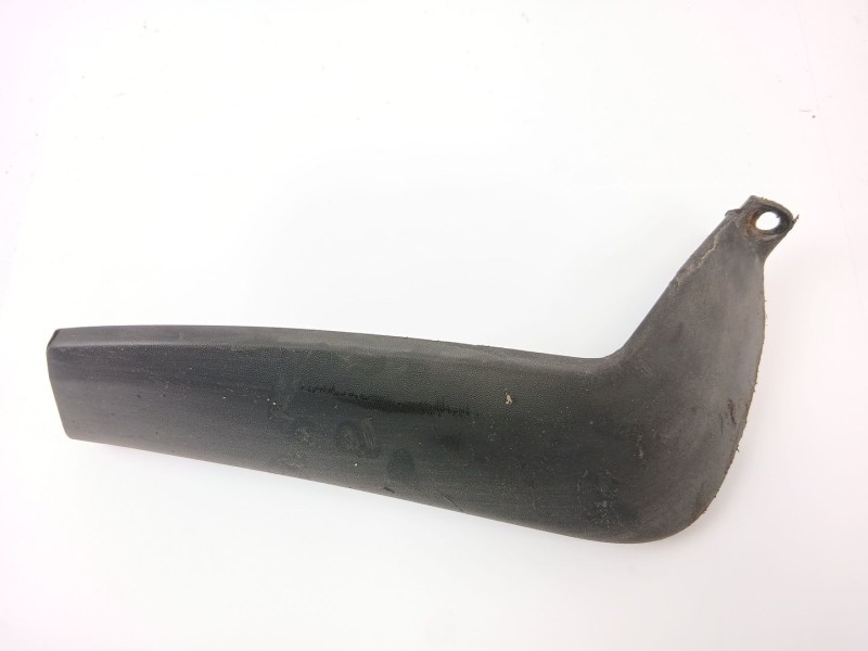Recambio de moldura para opel corsa c club referencia OEM IAM 9121768  