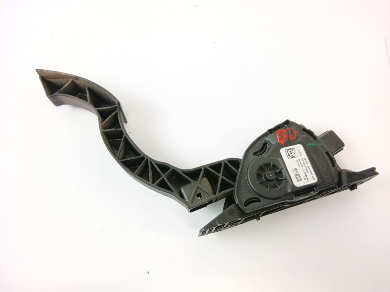 Recambio de potenciometro pedal para ford focus iii sedán 1.6 tdci referencia OEM IAM BV619F836  