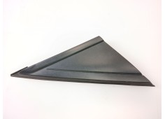 Recambio de moldura para ford focus iii sedán 1.6 tdci referencia OEM IAM BM51A16004  