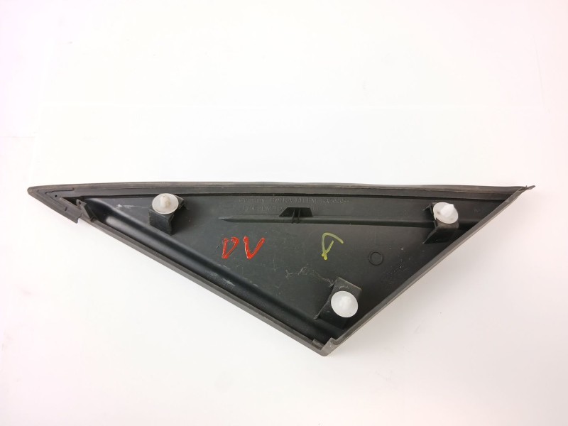 Recambio de moldura para ford focus iii sedán 1.6 tdci referencia OEM IAM BM51A16004  