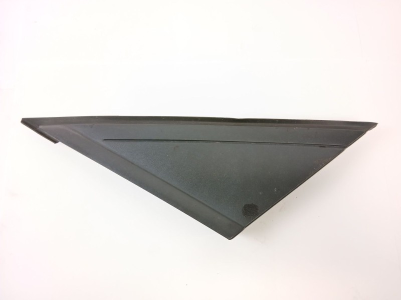Recambio de moldura para ford focus iii sedán 1.6 tdci referencia OEM IAM BM51A16003  