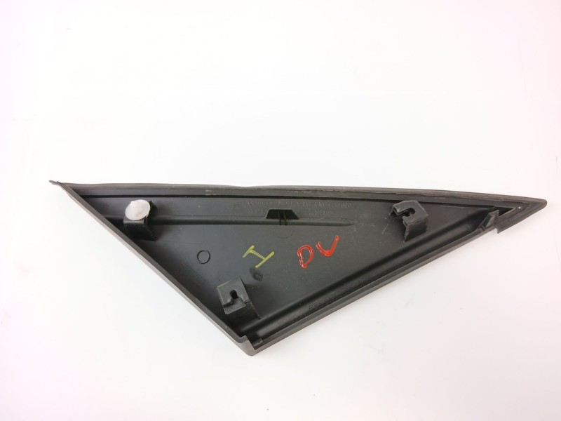 Recambio de moldura para ford focus iii sedán 1.6 tdci referencia OEM IAM BM51A16003  