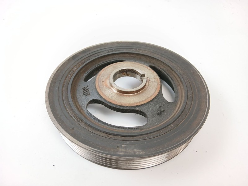 Recambio de polea cigueñal para ford focus iii sedán 1.6 tdci referencia OEM IAM E110124A  