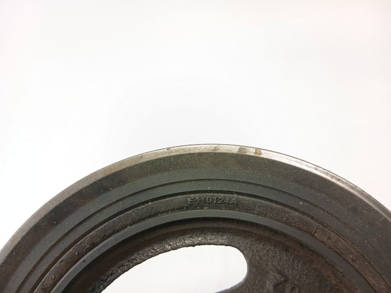 Recambio de polea cigueñal para ford focus iii sedán 1.6 tdci referencia OEM IAM E110124A  