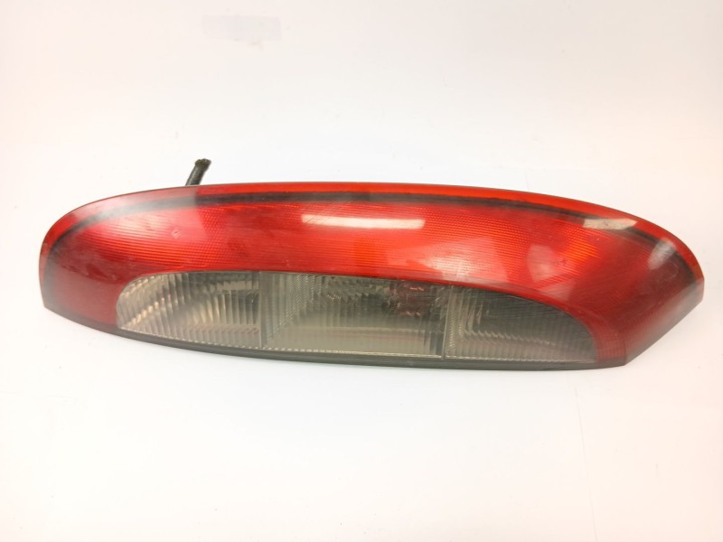 Recambio de piloto trasero izquierdo para opel corsa c club referencia OEM IAM 09114336  