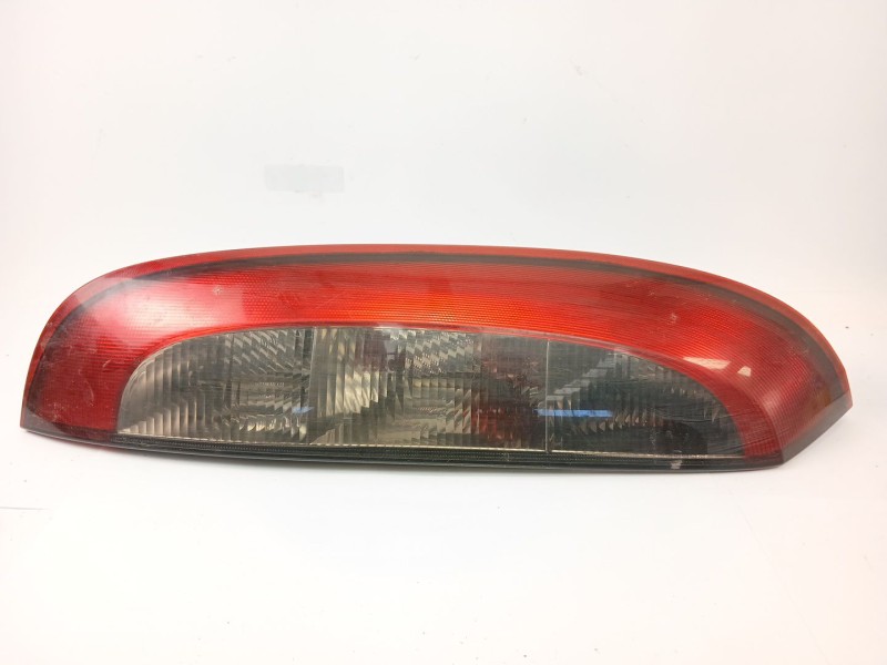 Recambio de piloto trasero izquierdo para opel corsa c club referencia OEM IAM 09114336  