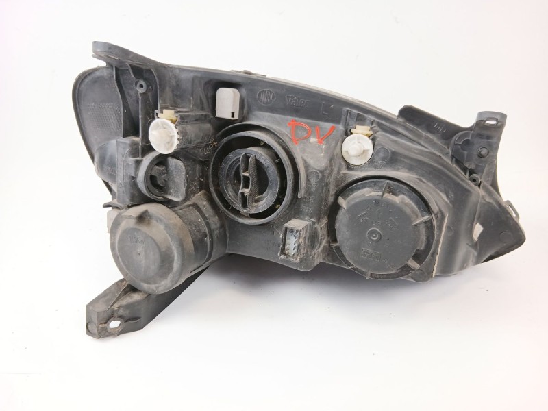 Recambio de faro izquierdo para opel corsa c club referencia OEM IAM 09114329  