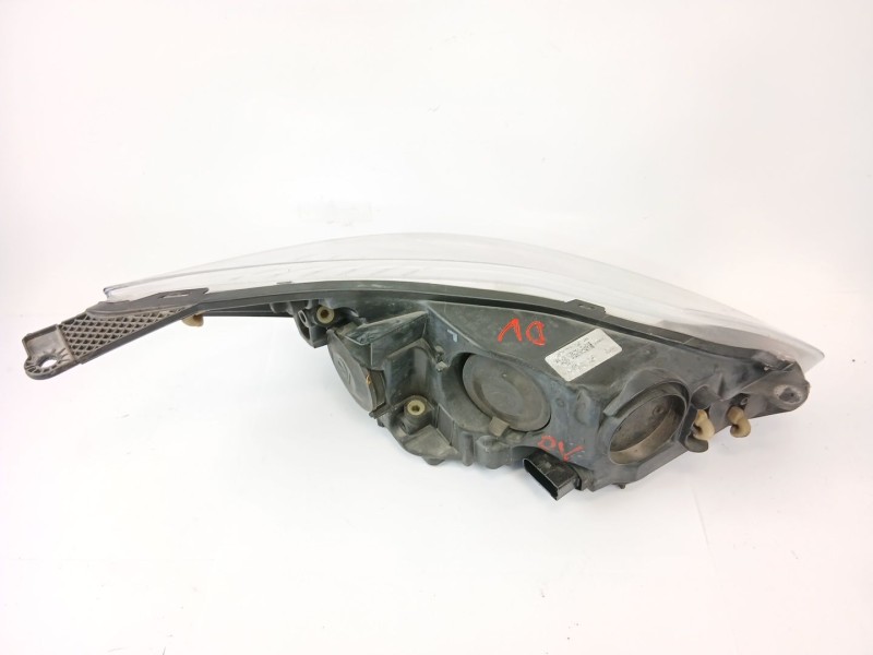 Recambio de faro izquierdo para ford focus iii sedán 1.6 tdci referencia OEM IAM BM5113W030  