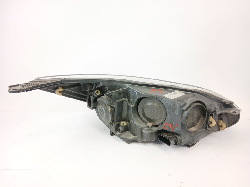 Recambio de faro izquierdo para ford focus iii sedán 1.6 tdci referencia OEM IAM BM5113W030  