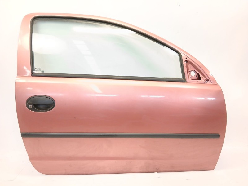 Recambio de puerta delantera derecha para opel corsa c club referencia OEM IAM   