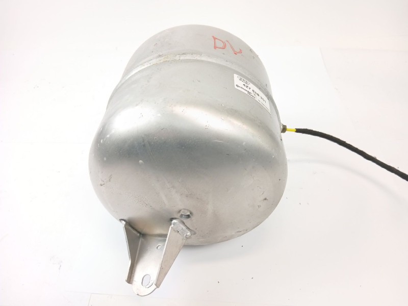 Recambio de deposito suspension para audi allroad quattro (4b5) 2.5 tdi (132kw) referencia OEM IAM 4Z7616201  