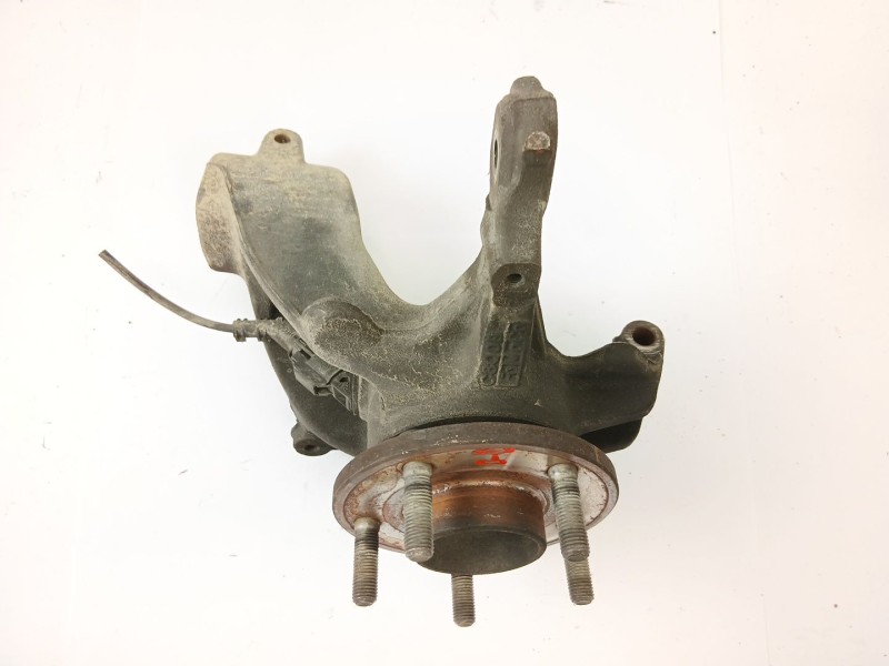 Recambio de mangueta delantera izquierda para ford focus iii sedán 1.6 tdci referencia OEM IAM   