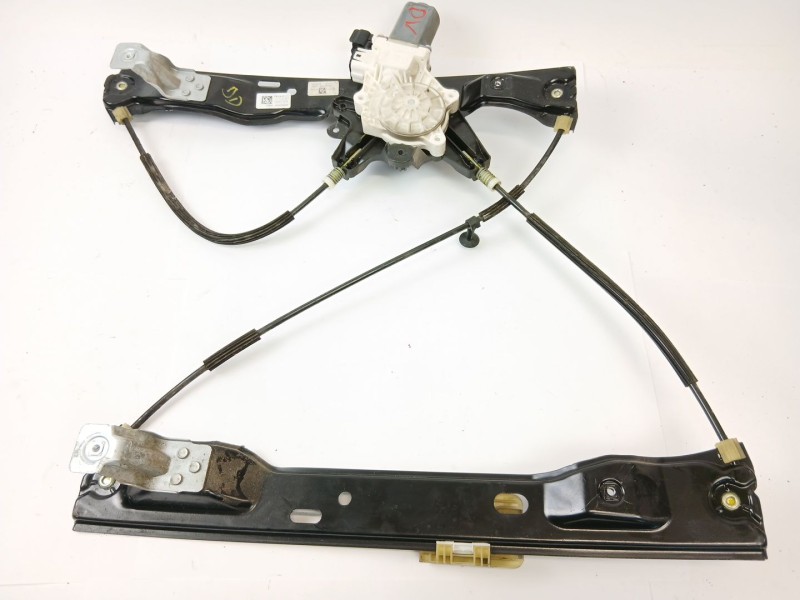 Recambio de elevalunas delantero derecho para ford focus iii sedán 1.6 tdci referencia OEM IAM 924127104  