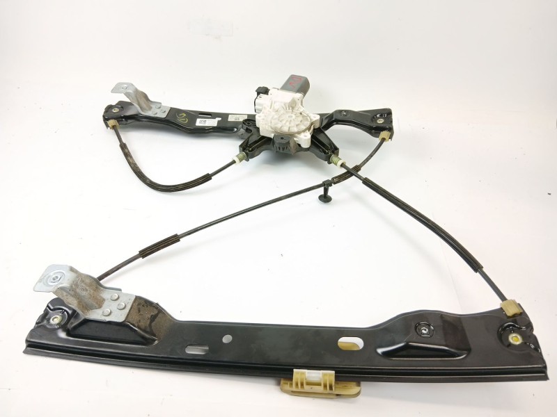 Recambio de elevalunas delantero derecho para ford focus iii sedán 1.6 tdci referencia OEM IAM 924127104  
