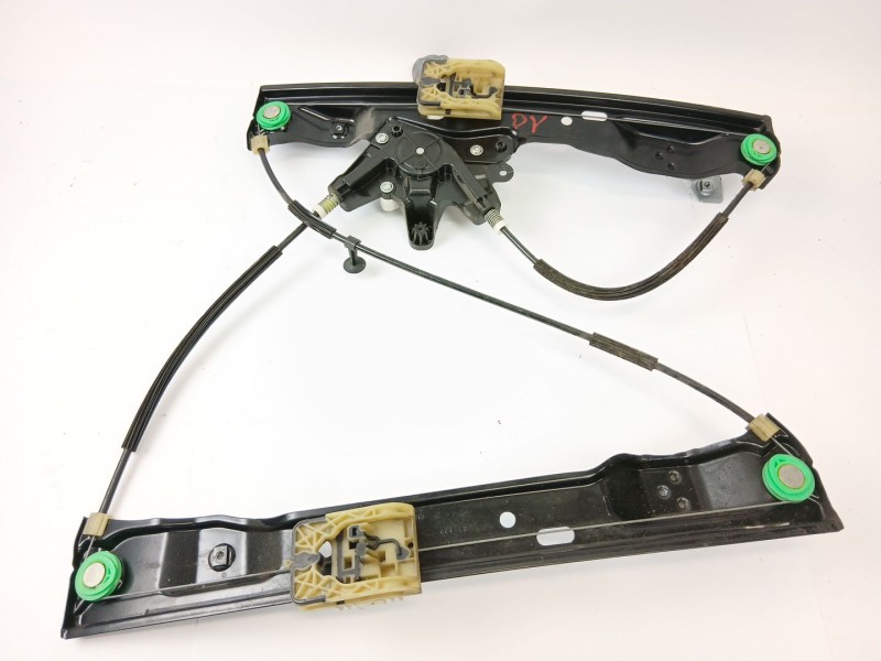 Recambio de elevalunas delantero derecho para ford focus iii sedán 1.6 tdci referencia OEM IAM 924127104  