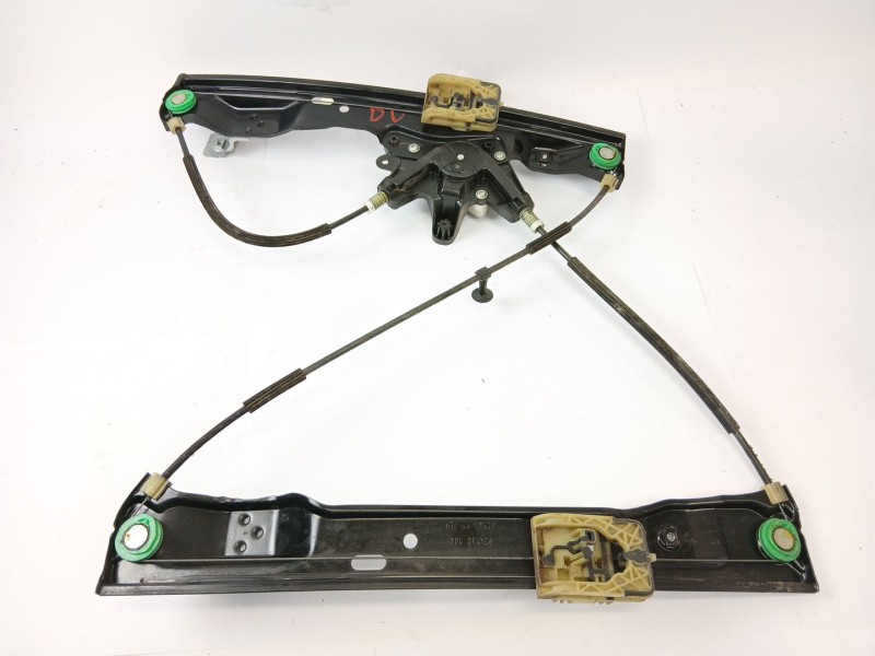 Recambio de elevalunas delantero izquierdo para ford focus iii sedán 1.6 tdci referencia OEM IAM 924128104  