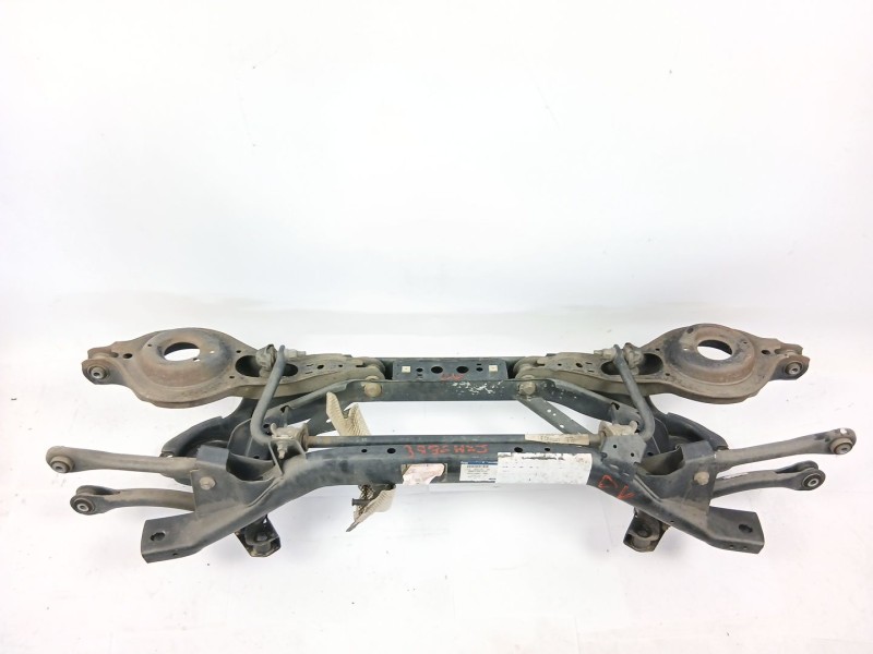 Recambio de puente trasero para ford focus iii sedán 1.6 tdci referencia OEM IAM   