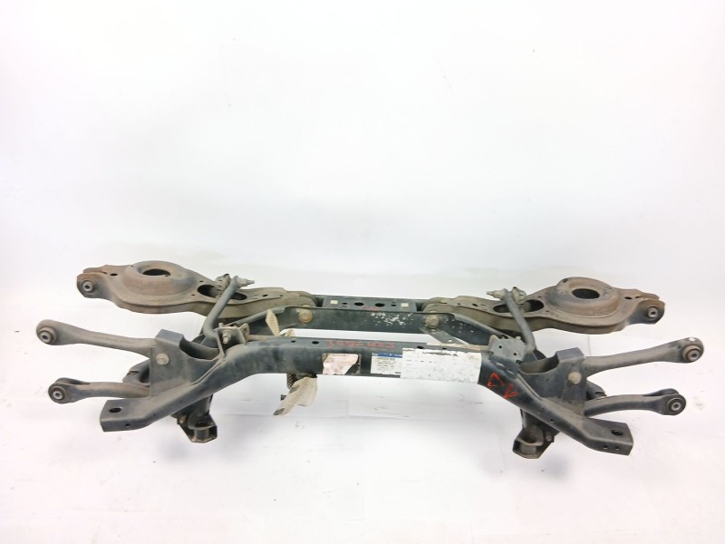 Recambio de puente trasero para ford focus iii sedán 1.6 tdci referencia OEM IAM   