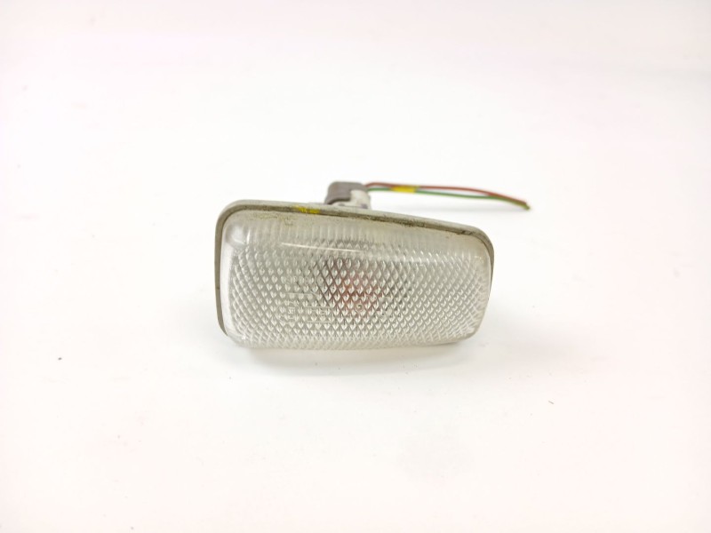 Recambio de piloto lateral izquierdo para citroën jumpy 2.0 hdi referencia OEM IAM   