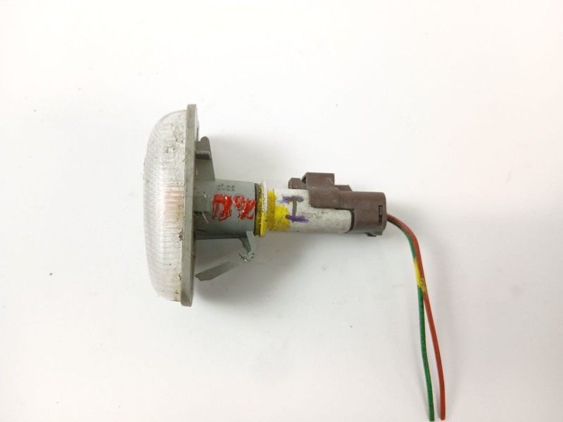 Recambio de piloto lateral izquierdo para citroën jumpy 2.0 hdi referencia OEM IAM   