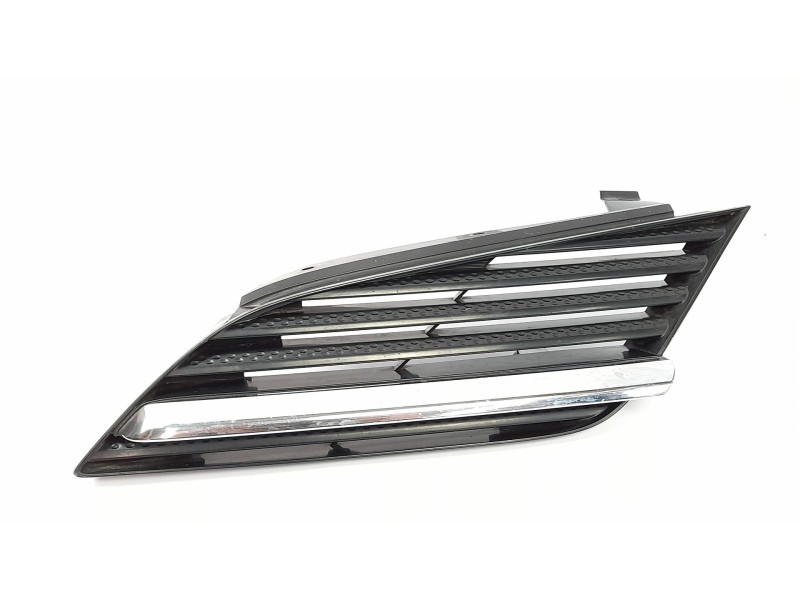 Recambio de rejilla paragolpes delantera para nissan primera berlina (p12) hatchback 1.9 dci referencia OEM IAM 62330AU300  