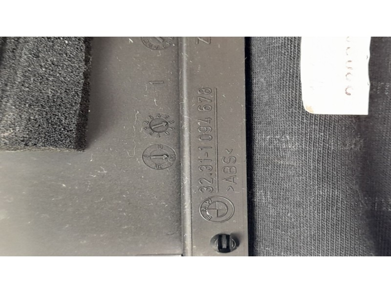 Recambio de moldura para bmw serie 3 touring (e46) 320d referencia OEM IAM 32311094678  