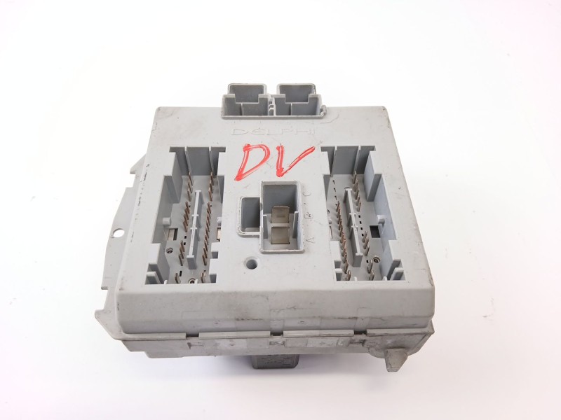 Recambio de caja reles / fusibles para fiat doblo (119) 1.9 jtd cat referencia OEM IAM 51763772  