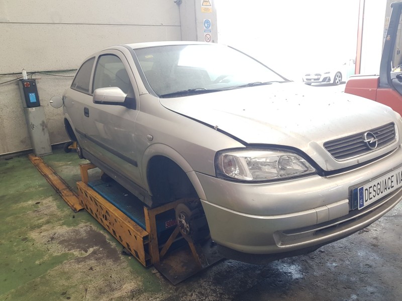 opel astra g hatchback (t98) del año 2000