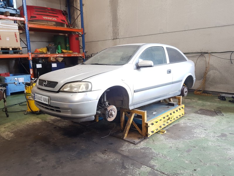 opel astra g hatchback (t98) del año 2000