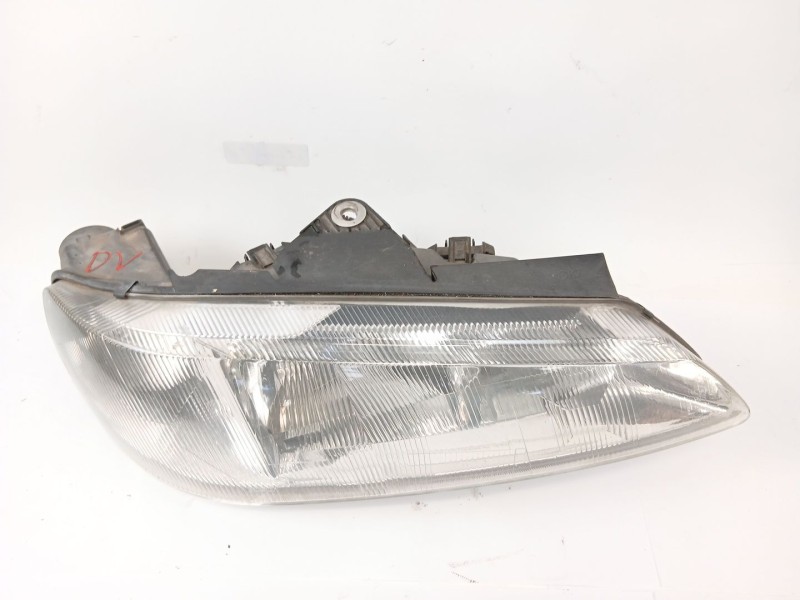 Recambio de faro derecho para peugeot 406 (8b) 1.9 td referencia OEM IAM 0301037022  