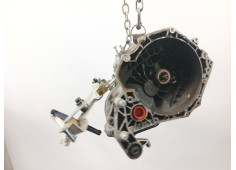 Recambio de caja cambios para opel corsa c club referencia OEM IAM 90400209 180076124  2