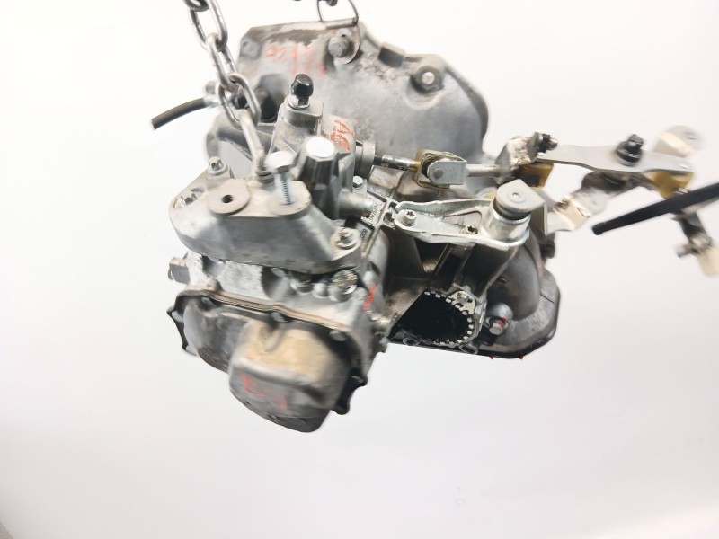 Recambio de caja cambios para opel corsa c club referencia OEM IAM 90400209 180076124 