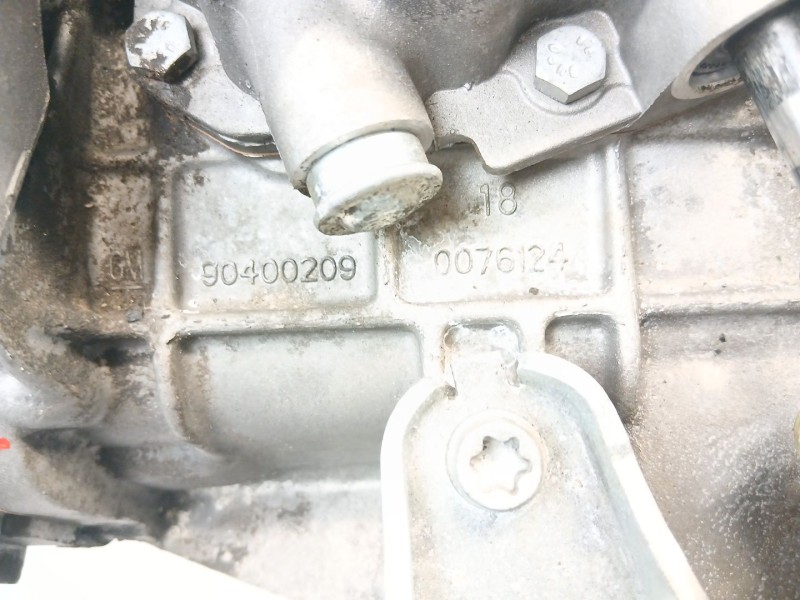 Recambio de caja cambios para opel corsa c club referencia OEM IAM 90400209 180076124 