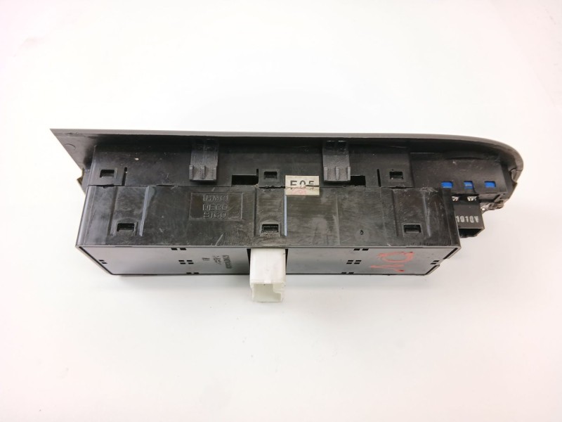 Recambio de mando elevalunas delantero izquierdo para hyundai trajet (fo) 2.0 16v cat referencia OEM IAM 620W03030  