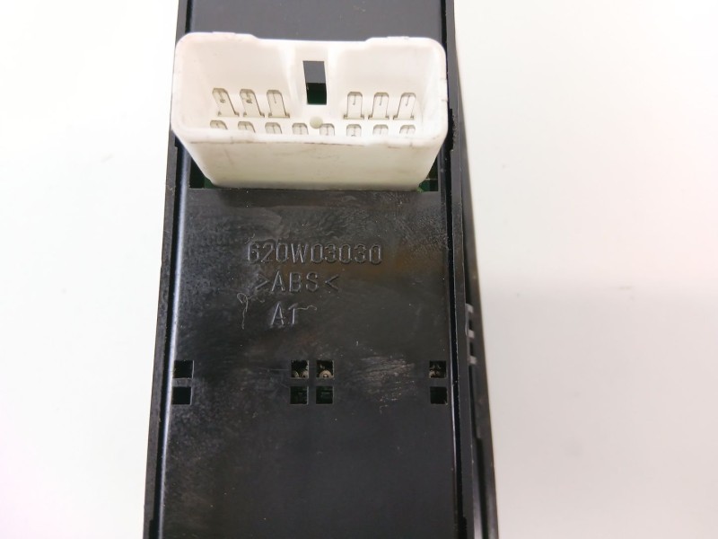 Recambio de mando elevalunas delantero izquierdo para hyundai trajet (fo) 2.0 16v cat referencia OEM IAM 620W03030  