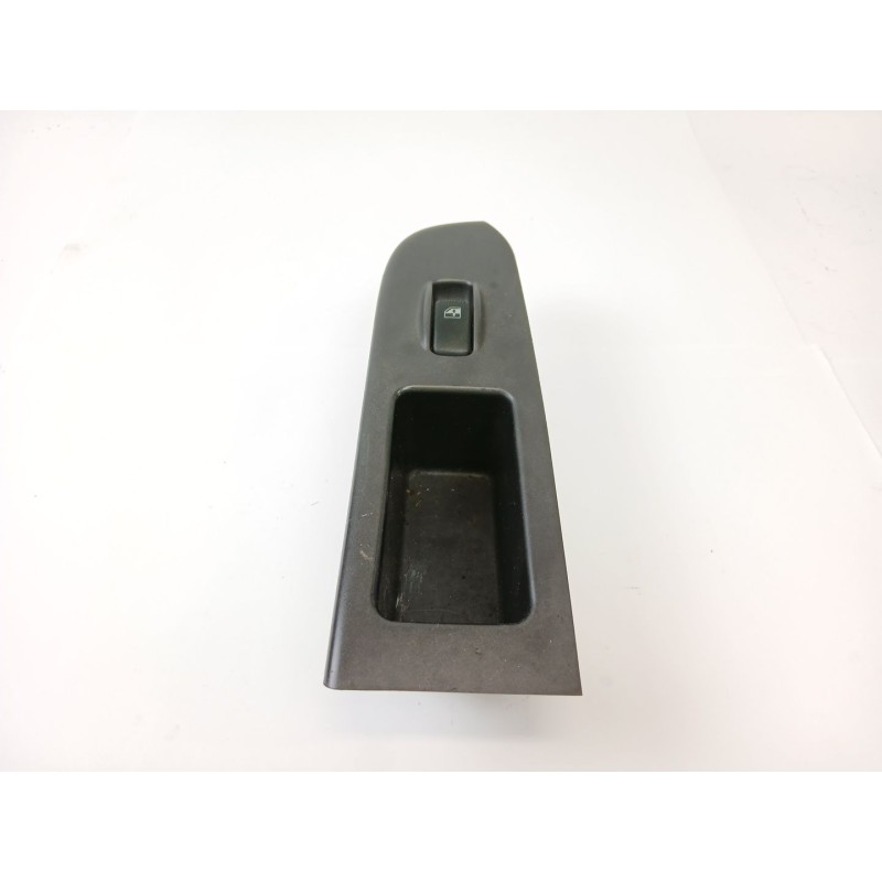 Recambio de mando elevalunas delantero derecho para hyundai trajet (fo) 2.0 16v cat referencia OEM IAM 93575-3A000  