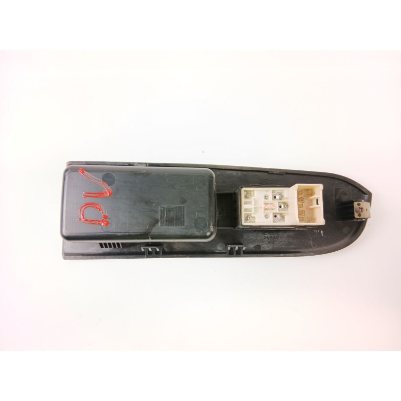 Recambio de mando elevalunas delantero derecho para hyundai trajet (fo) 2.0 16v cat referencia OEM IAM 93575-3A000  