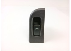 Recambio de mando elevalunas trasero derecho para hyundai trajet (fo) 2.0 16v cat referencia OEM IAM 621W10100  