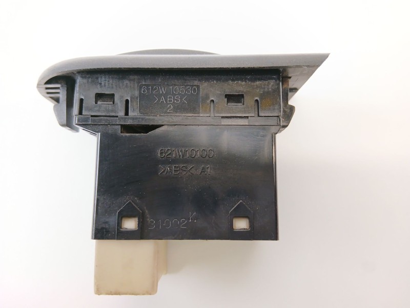 Recambio de mando elevalunas trasero derecho para hyundai trajet (fo) 2.0 16v cat referencia OEM IAM 621W10100  