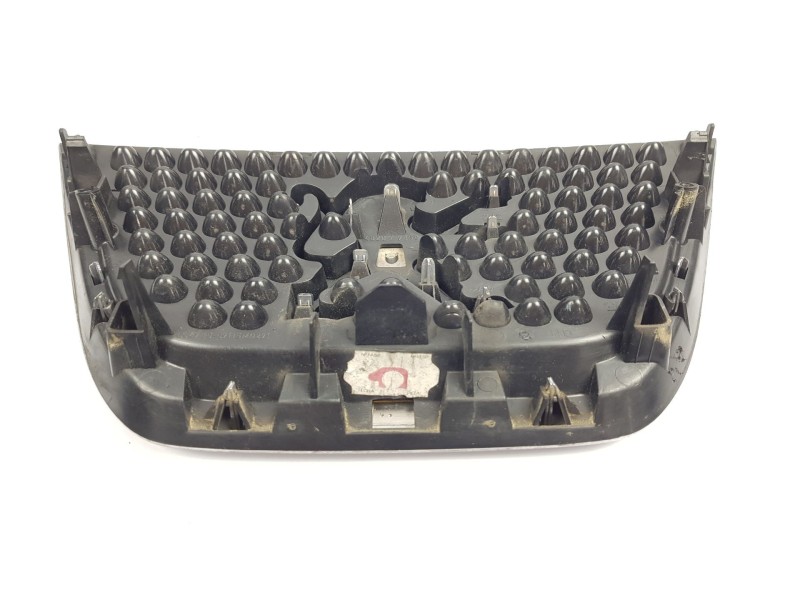 Recambio de rejilla delantera para peugeot 3008 1.6 hdi fap referencia OEM IAM 9685973077 7810AL 
