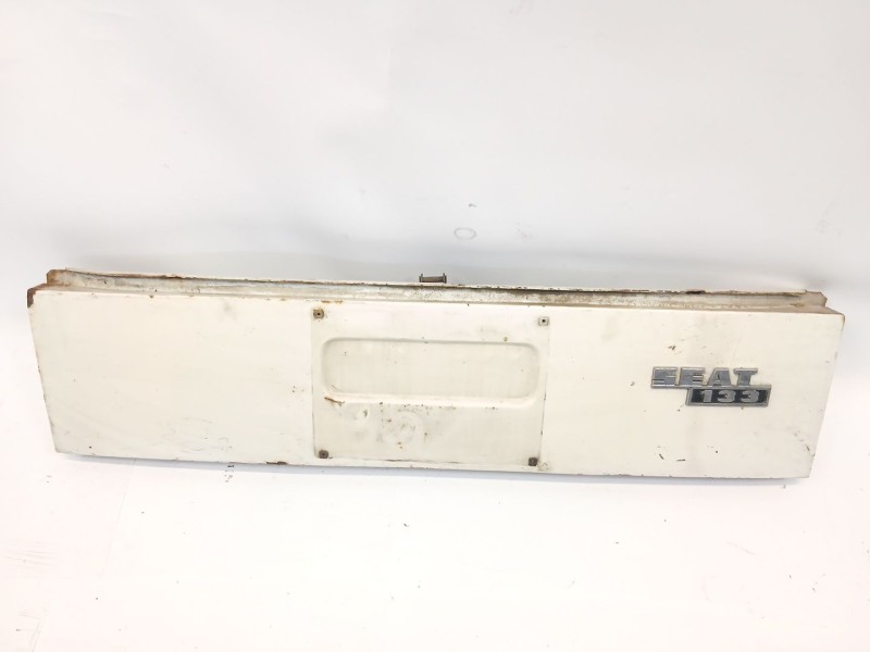 Recambio de porton trasero para seat 133 (133a) 0.8 referencia OEM IAM   