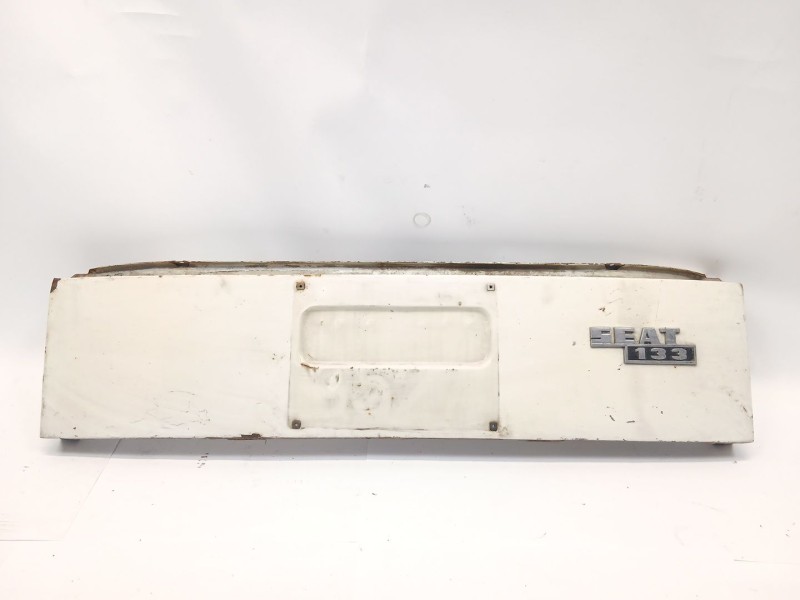 Recambio de porton trasero para seat 133 (133a) 0.8 referencia OEM IAM   
