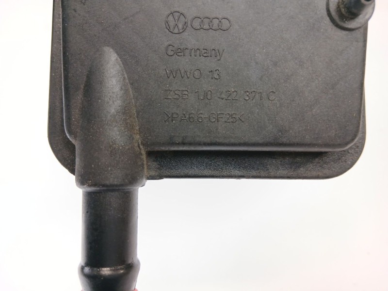Recambio de deposito direccion para seat leon (1m1) 1.6 16v referencia OEM IAM 1J0422371  