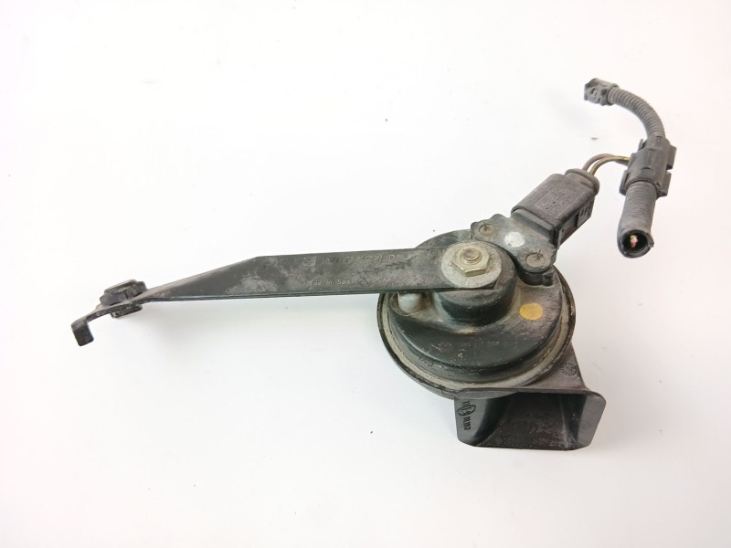 Recambio de claxon para seat leon (1m1) 1.6 16v referencia OEM IAM 70/3381157  